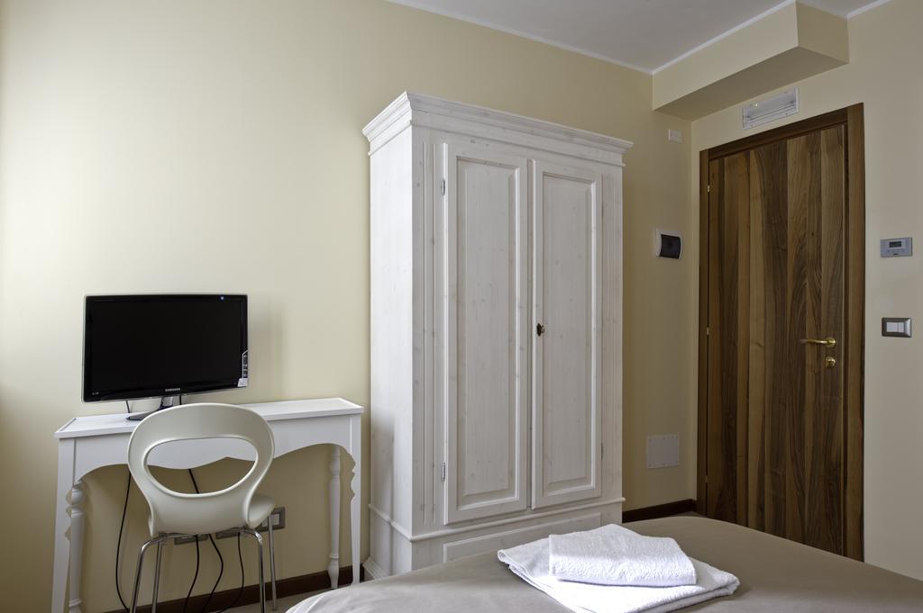 B&B 2 Terrazze เวโรนา ห้อง รูปภาพ