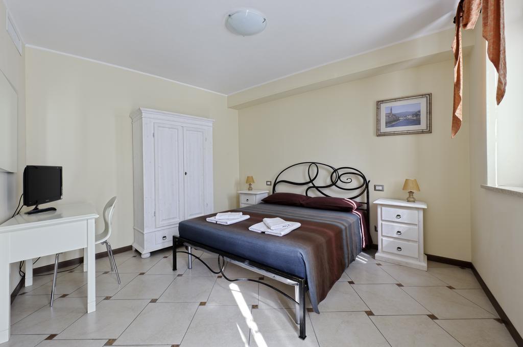 B&B 2 Terrazze เวโรนา ห้อง รูปภาพ