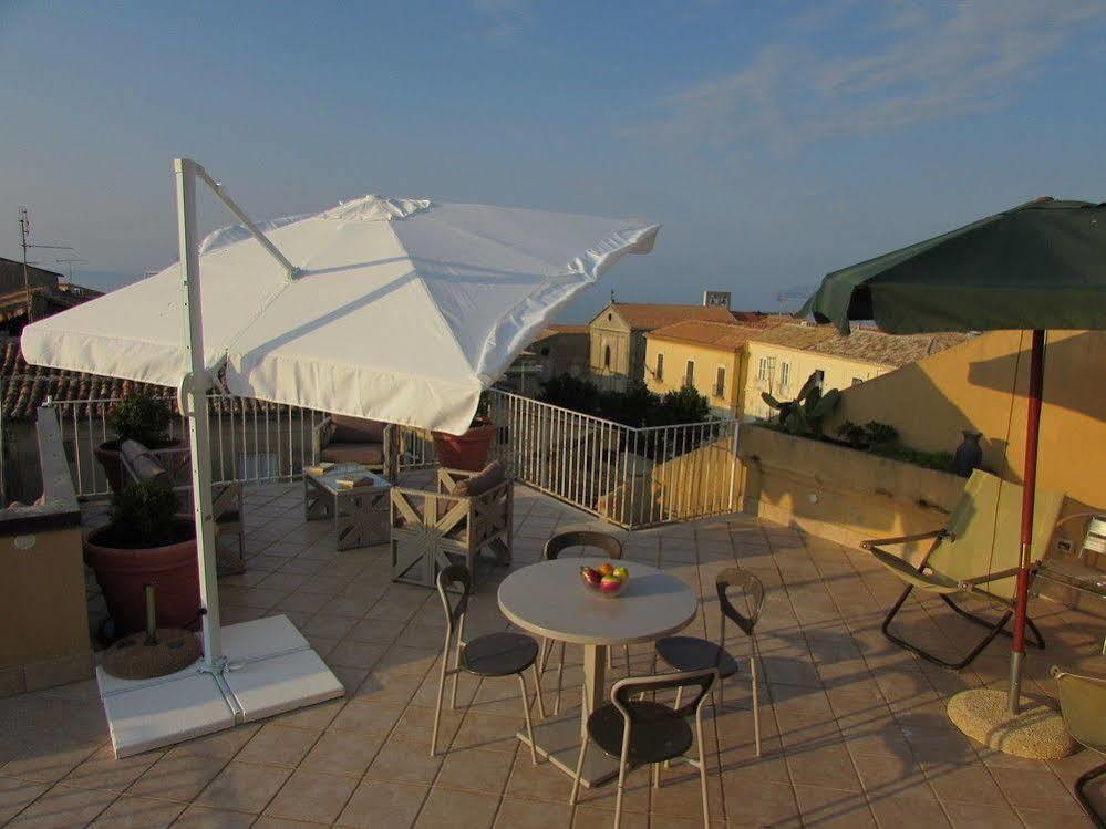 B&B 2 Terrazze เวโรนา ภายนอก รูปภาพ